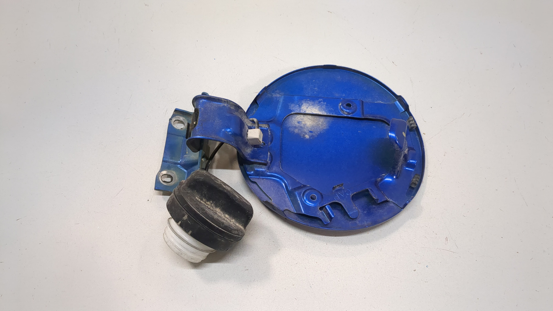 Лючок бензобака