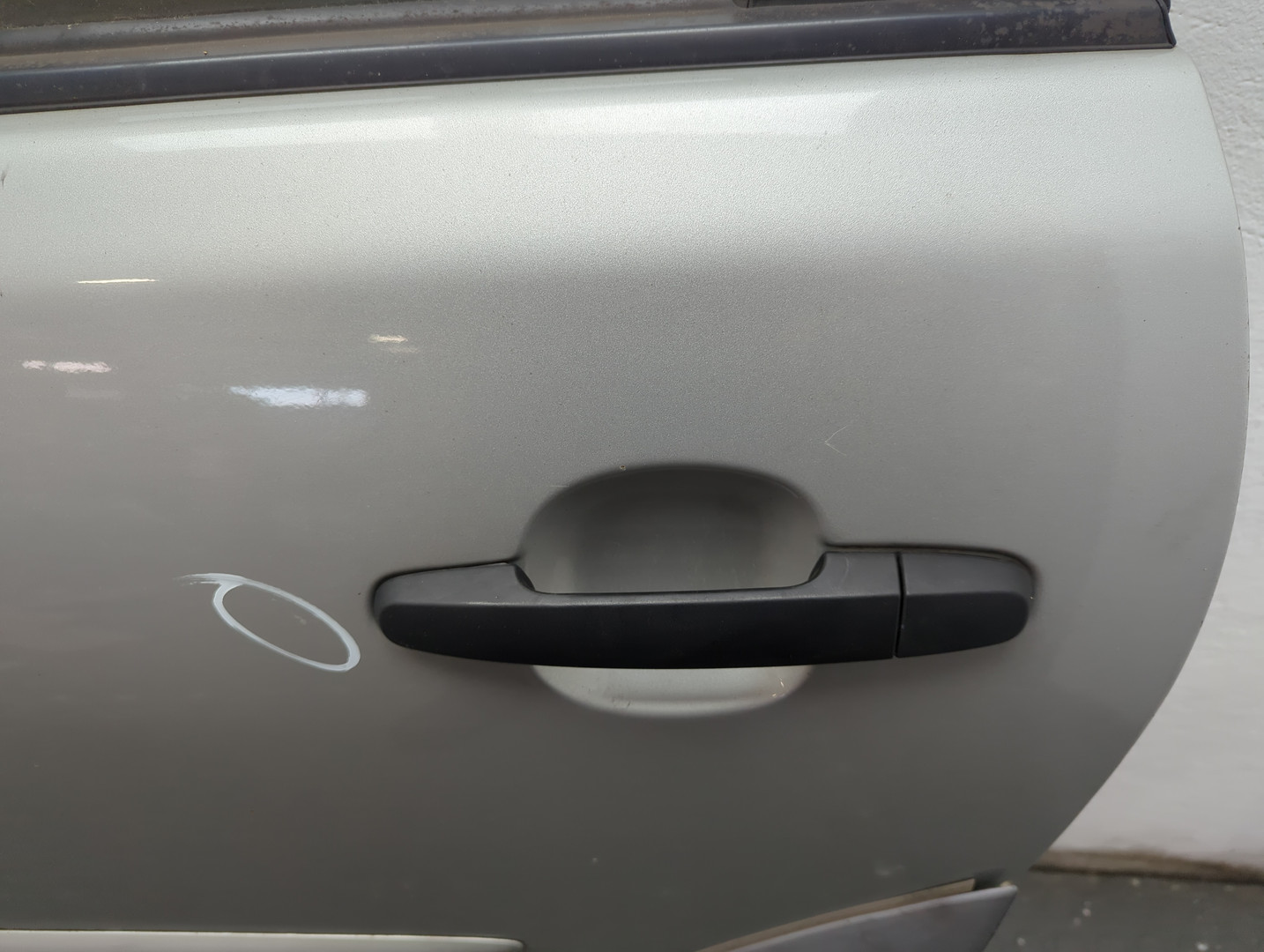 Дверь задняя левая