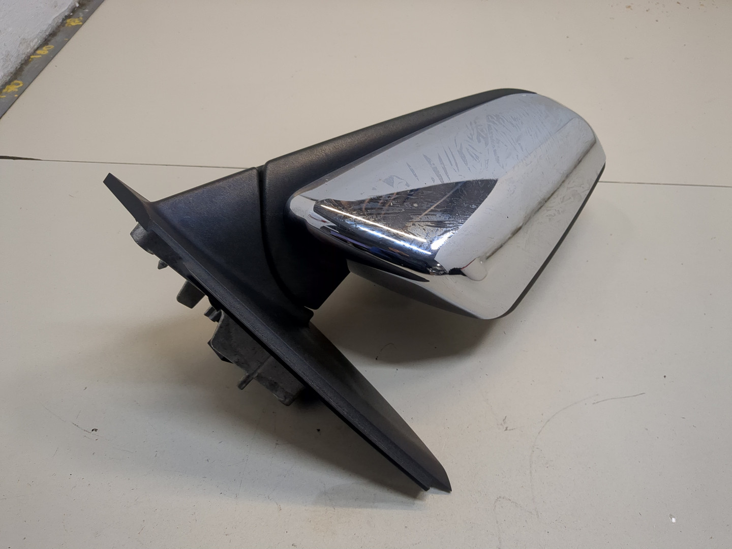 Зеркало правое электрическое