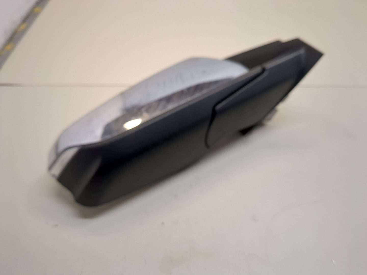 Зеркало правое электрическое