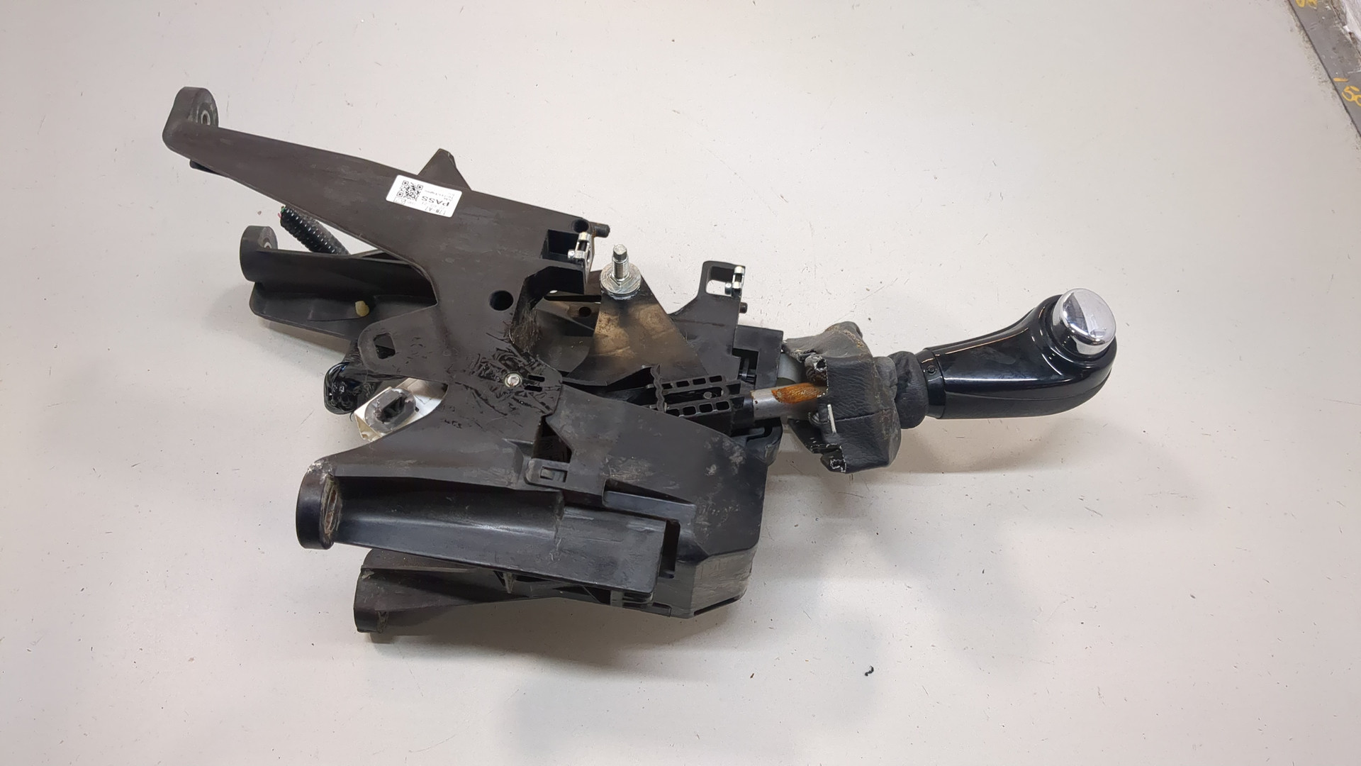 Кулиса МКПП / АКПП