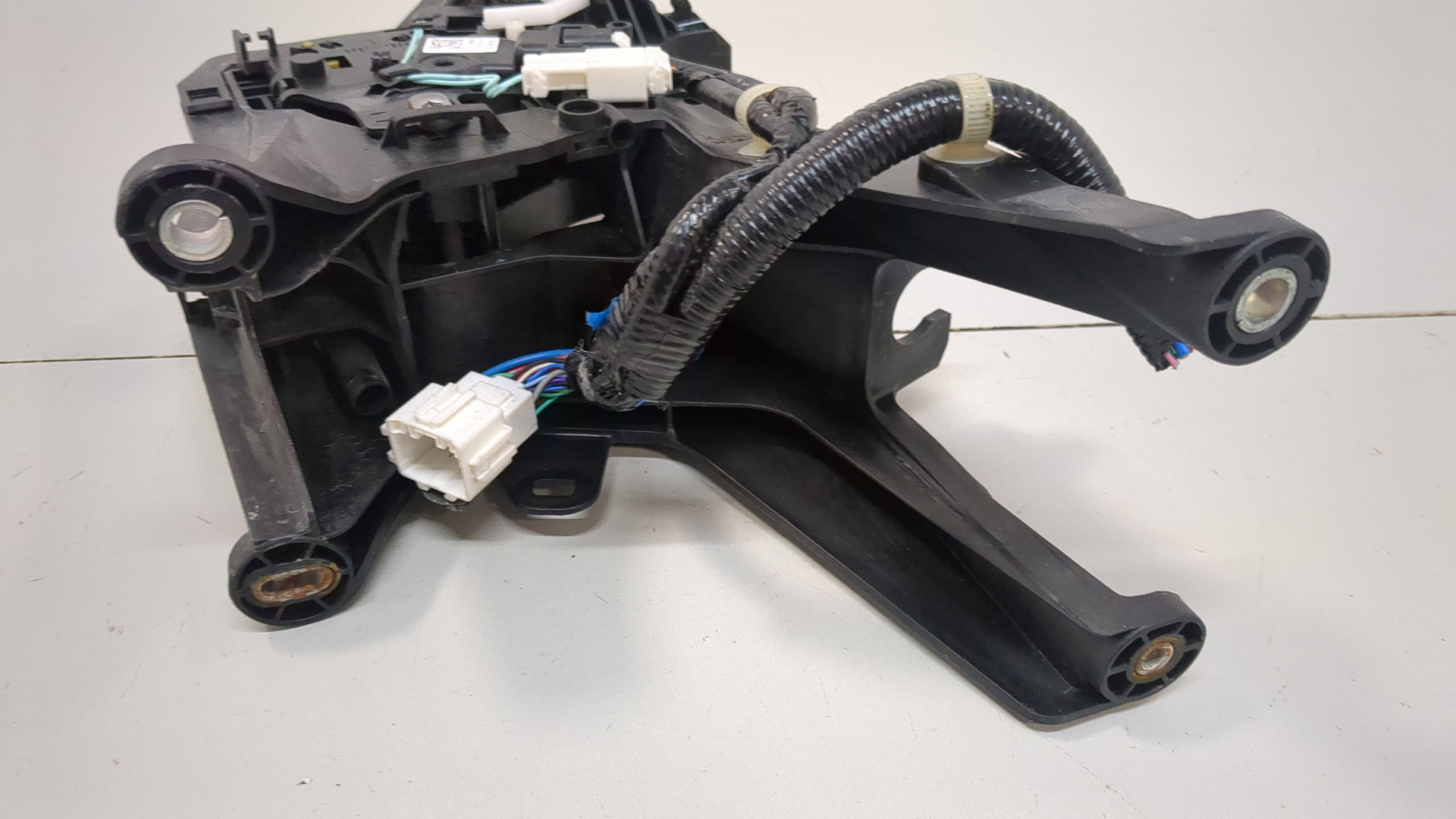 Кулиса МКПП / АКПП