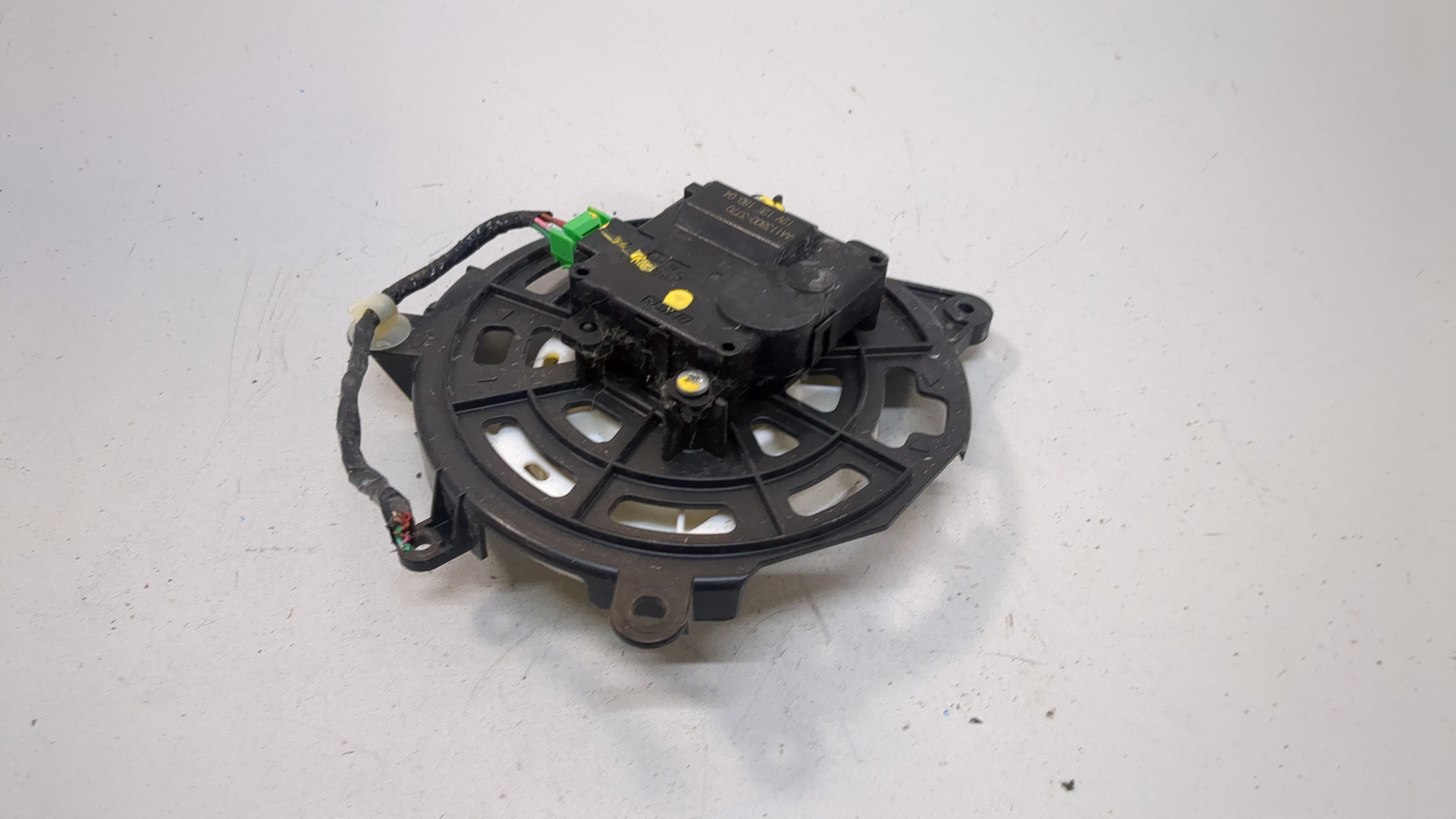 Моторчик заслонки печки