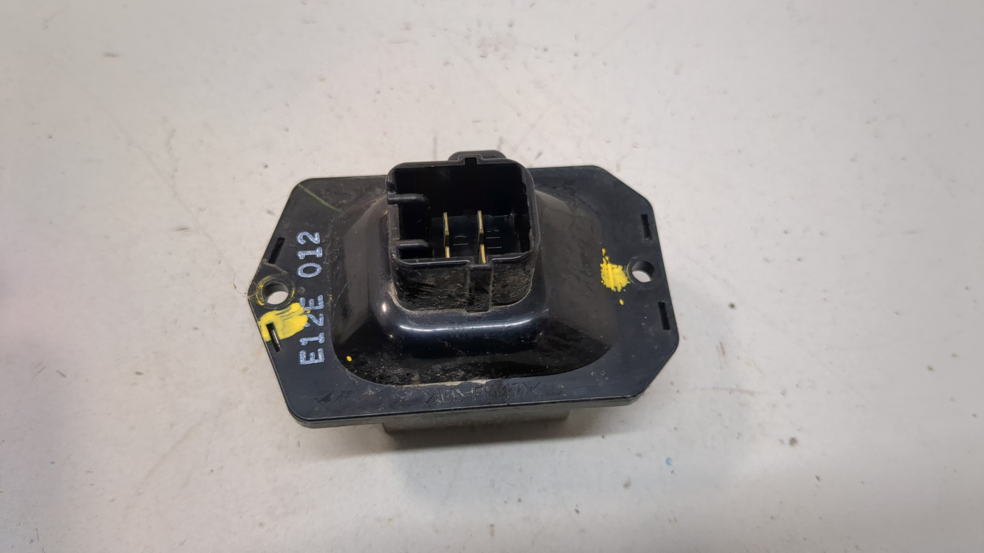 Резистор отопителя