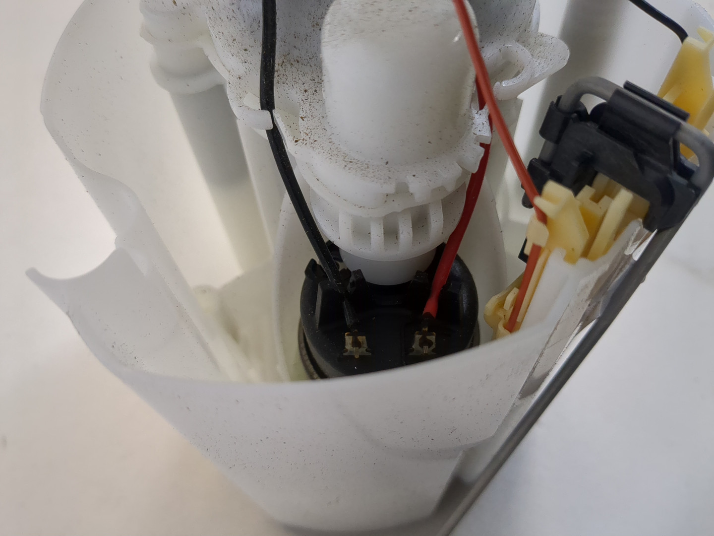 Насос топливный электрический