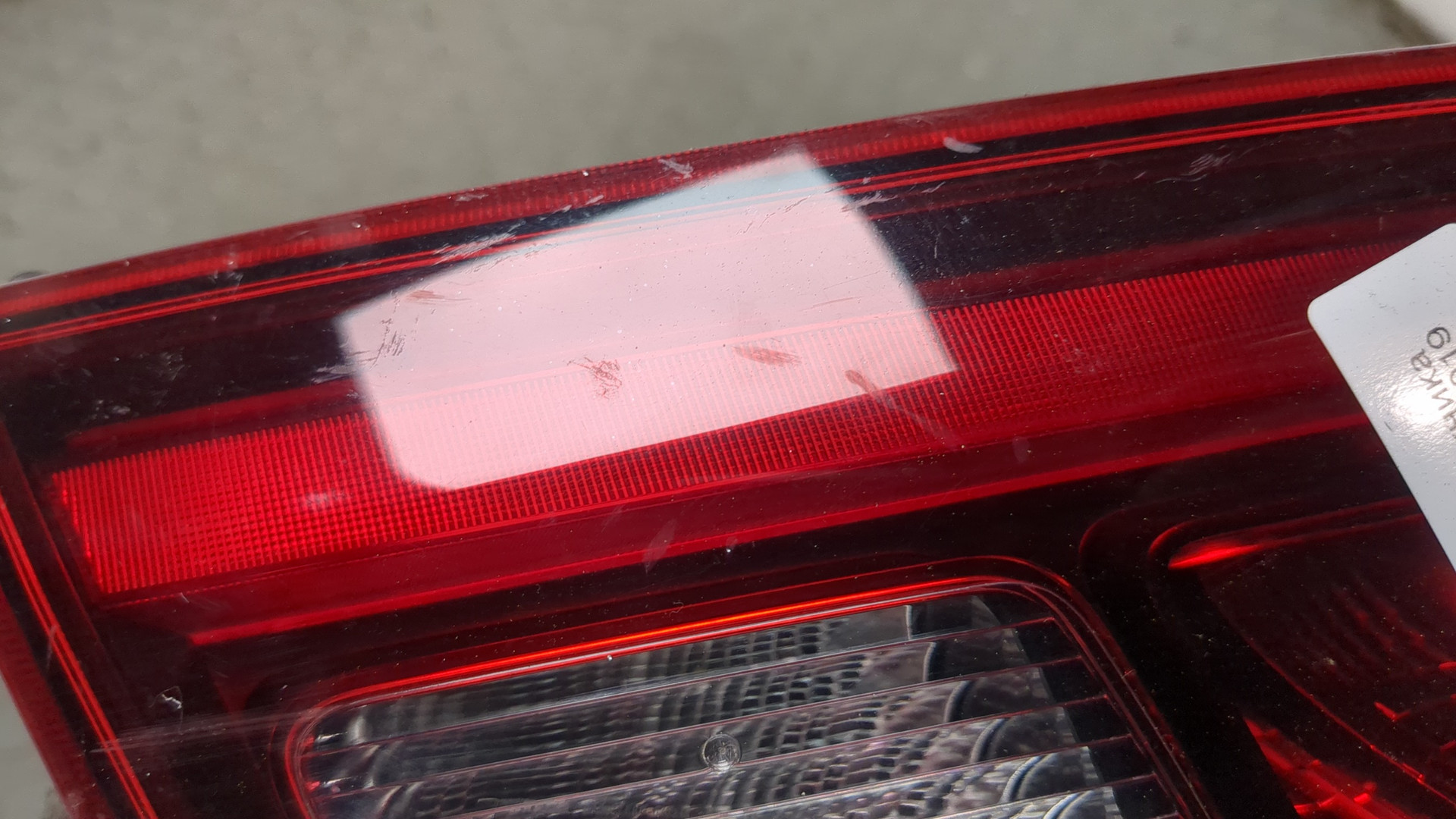 Фонарь задний внутренний левый