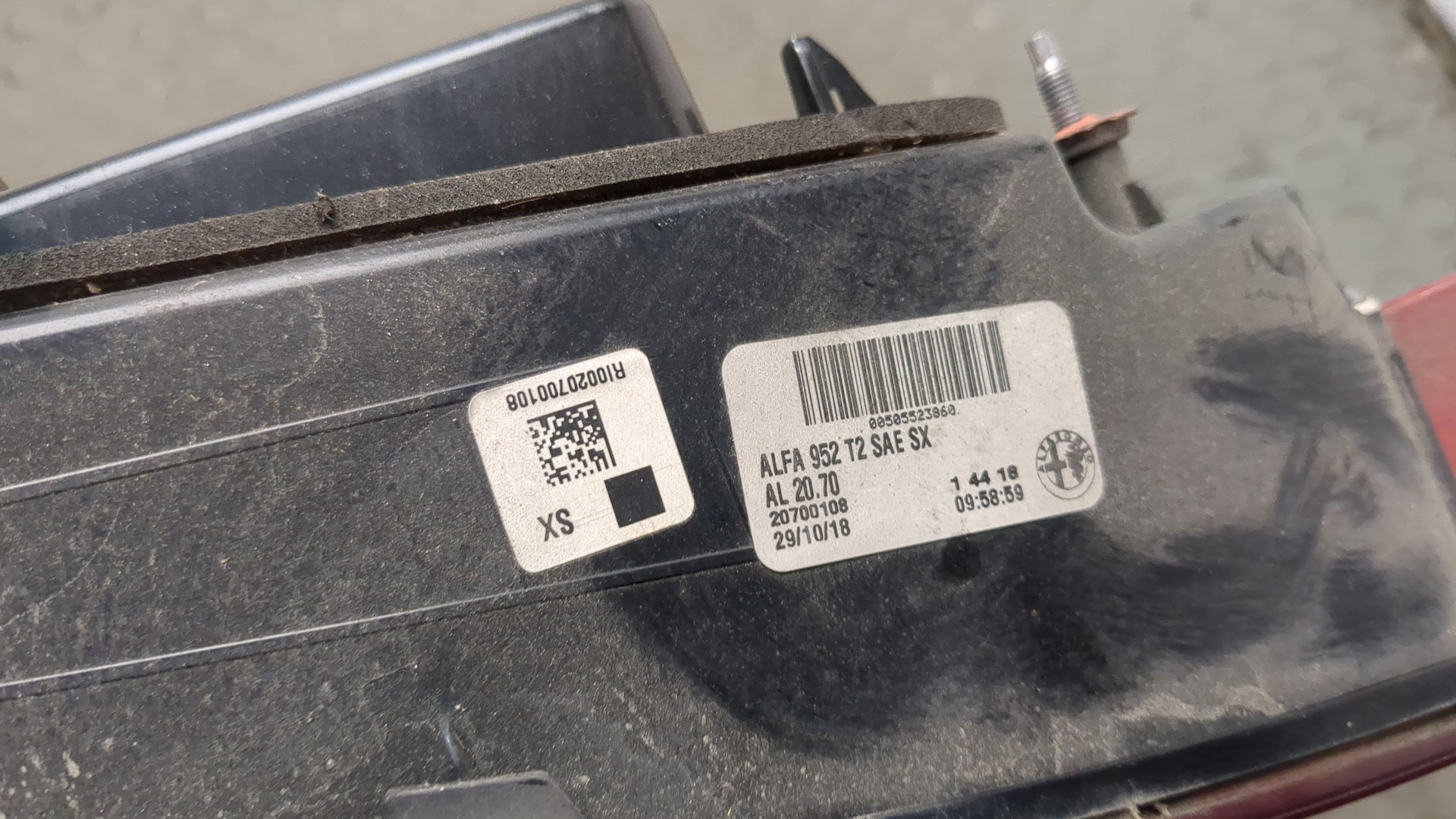 Фонарь задний внутренний левый