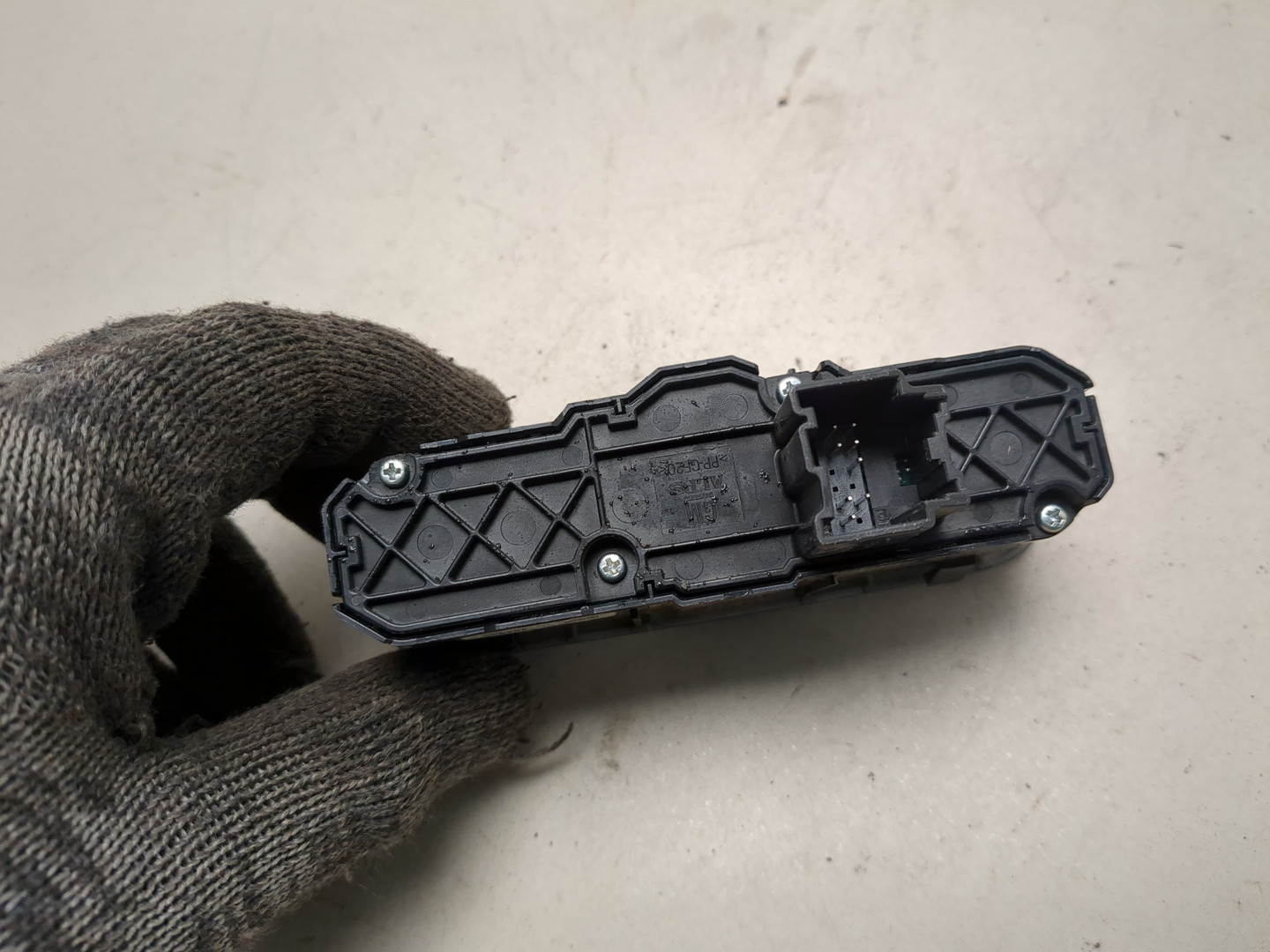 Переключатель света фар