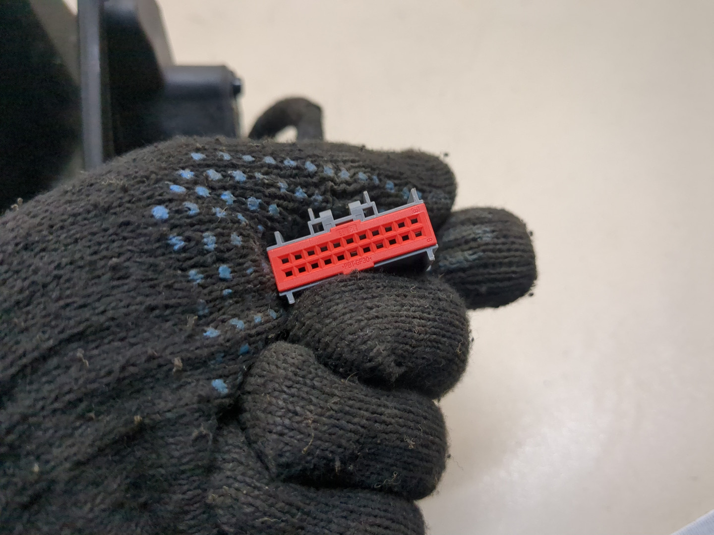 Зеркало правое электрическое