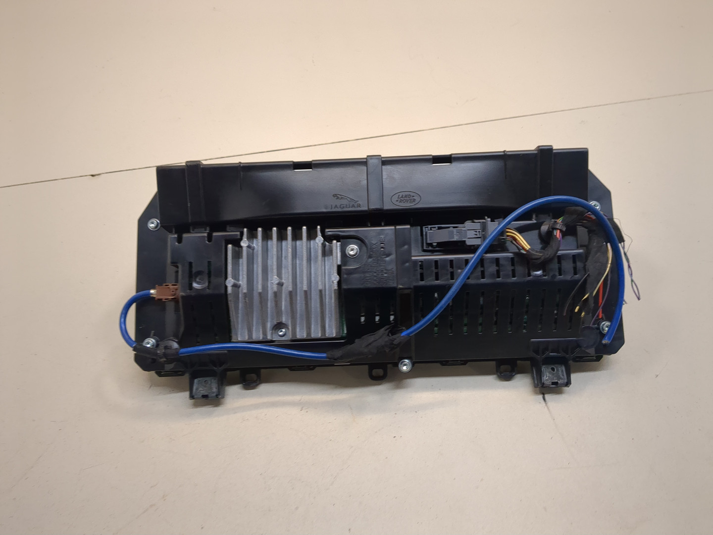 Панель приборов