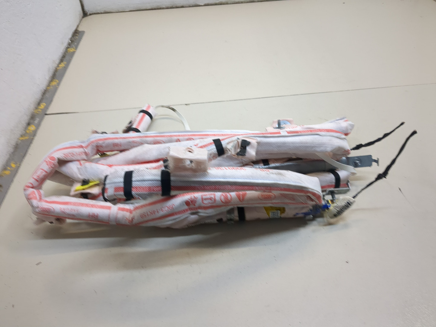 Подушка безопасности боковая (шторка)