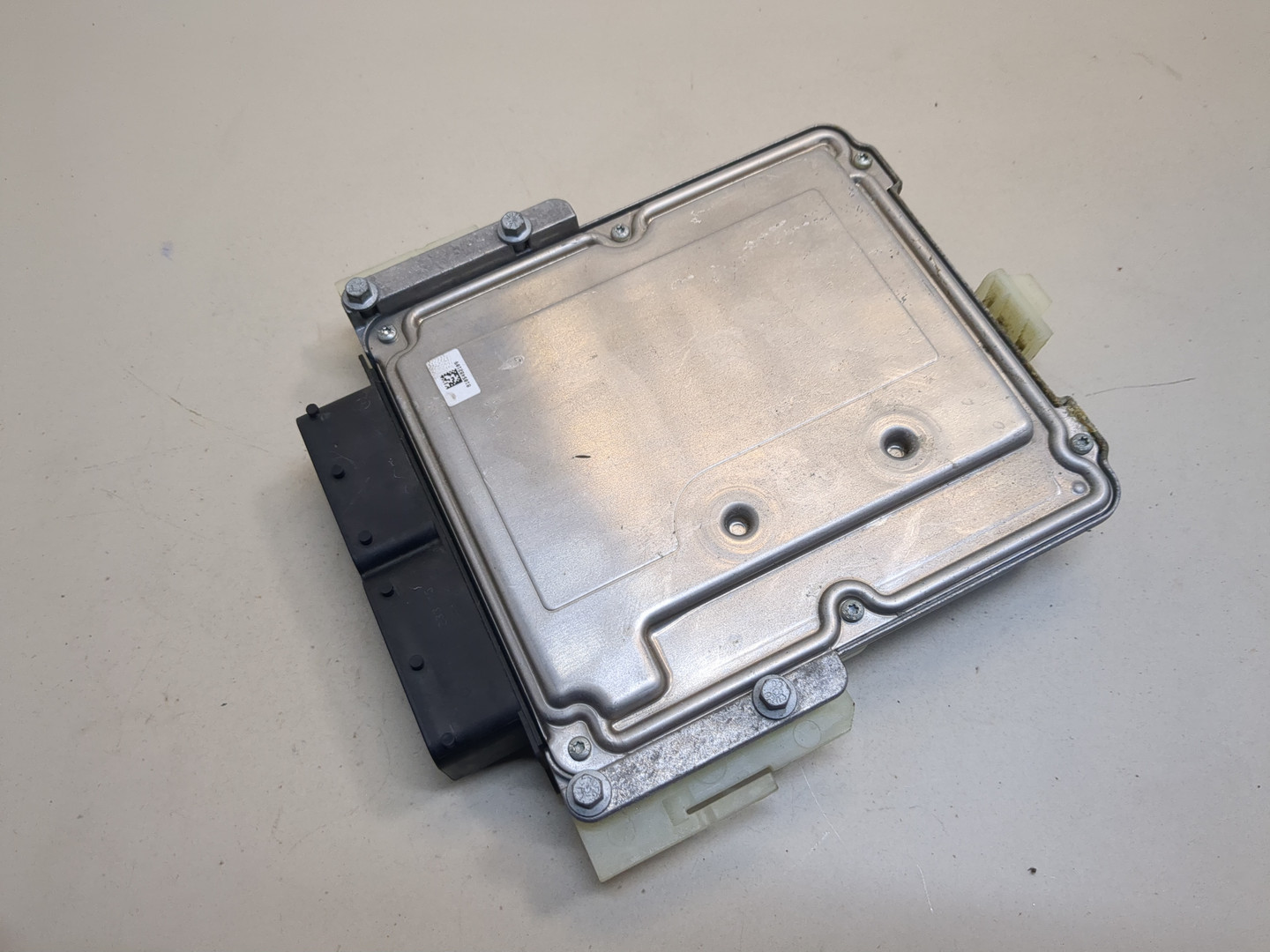 Блок управления двигателем