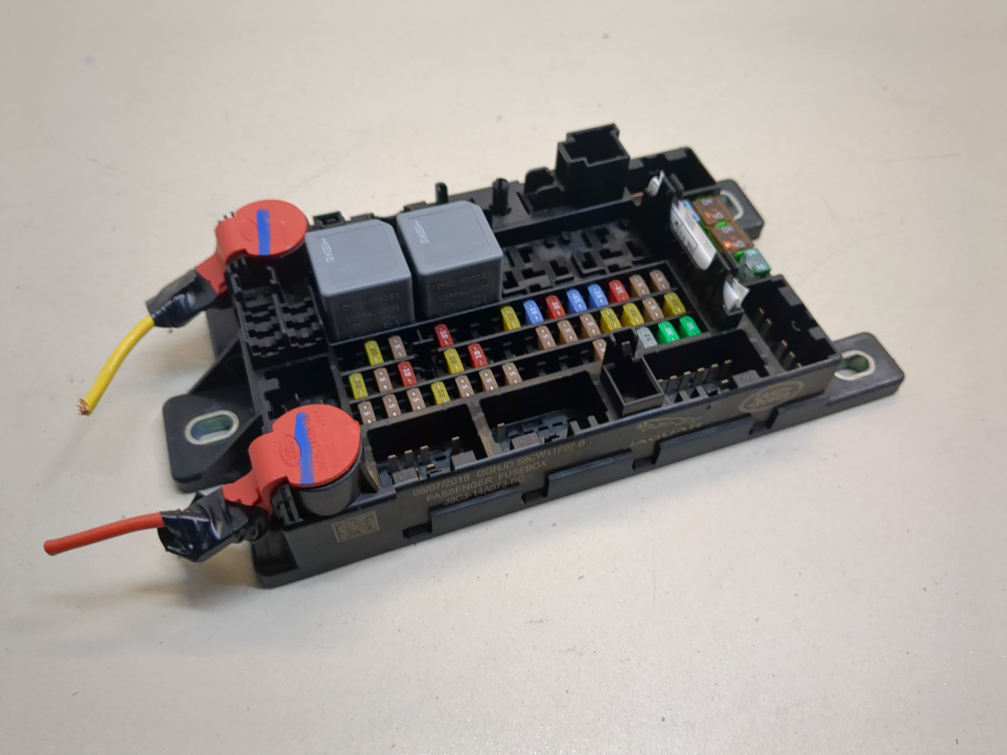 Блок предохранителей