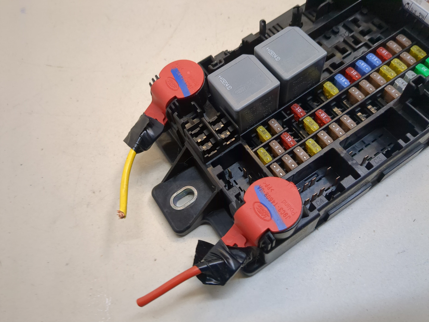 Блок предохранителей