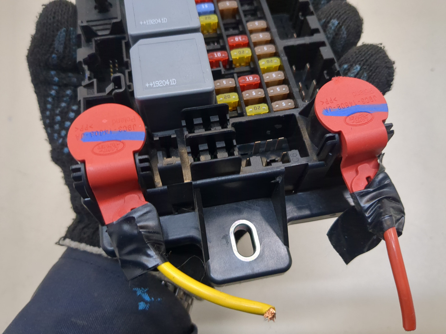 Блок предохранителей