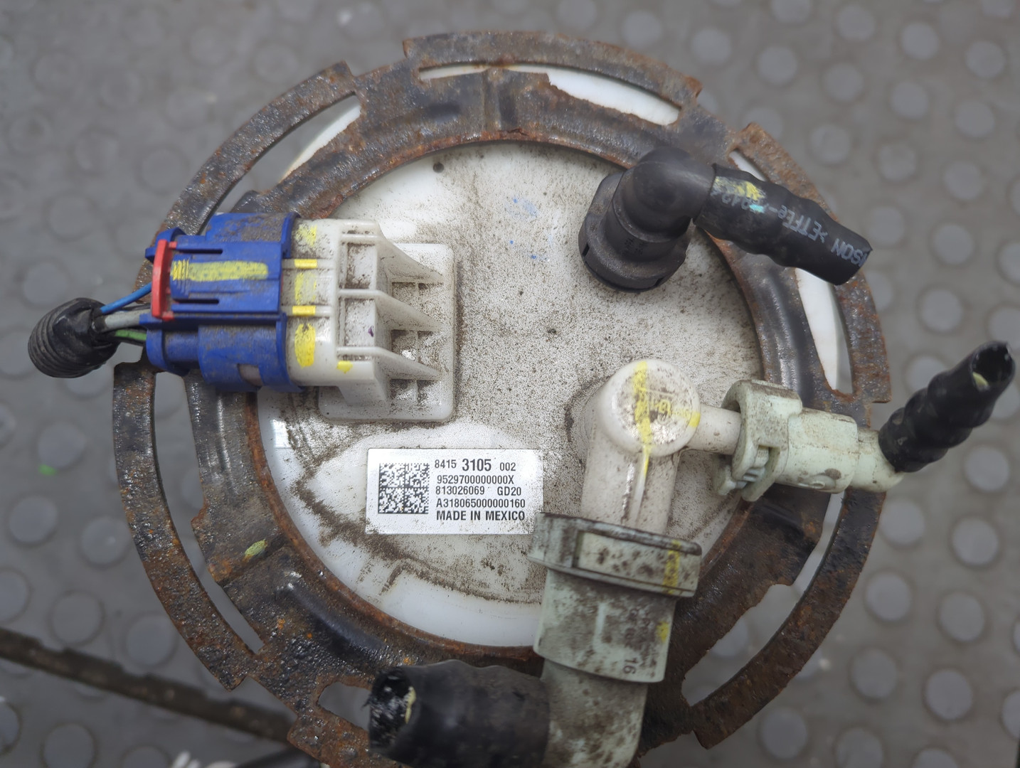 Насос топливный электрический