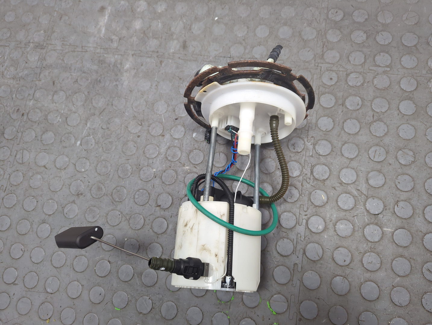 Насос топливный электрический