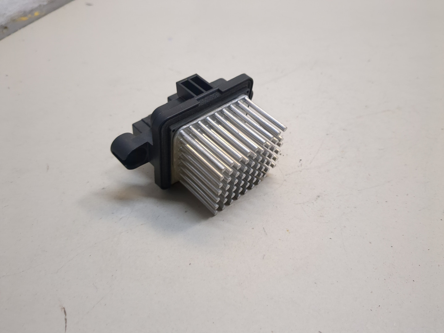 Резистор отопителя