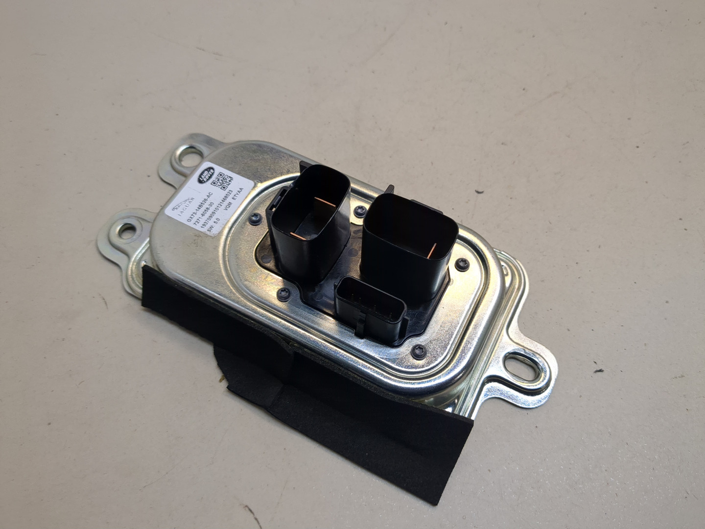 Преобразователь напряжения (адаптер)