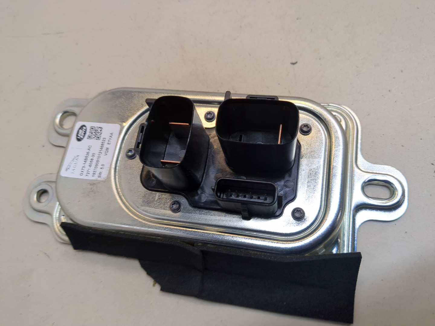 Преобразователь напряжения (адаптер)