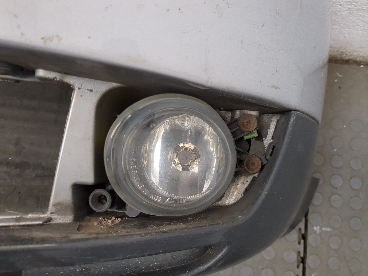 Бампер передний