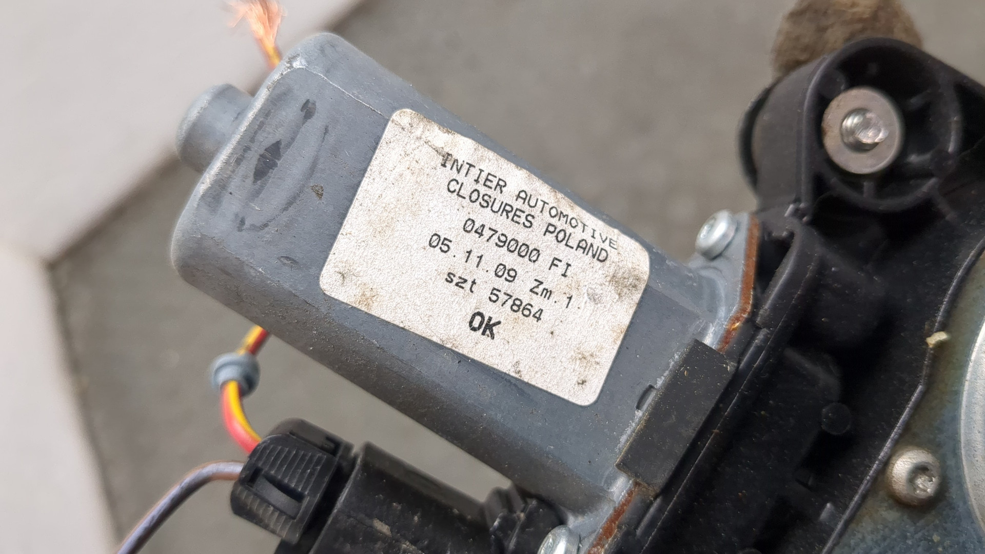 Стеклоподъемник электр. передний левый