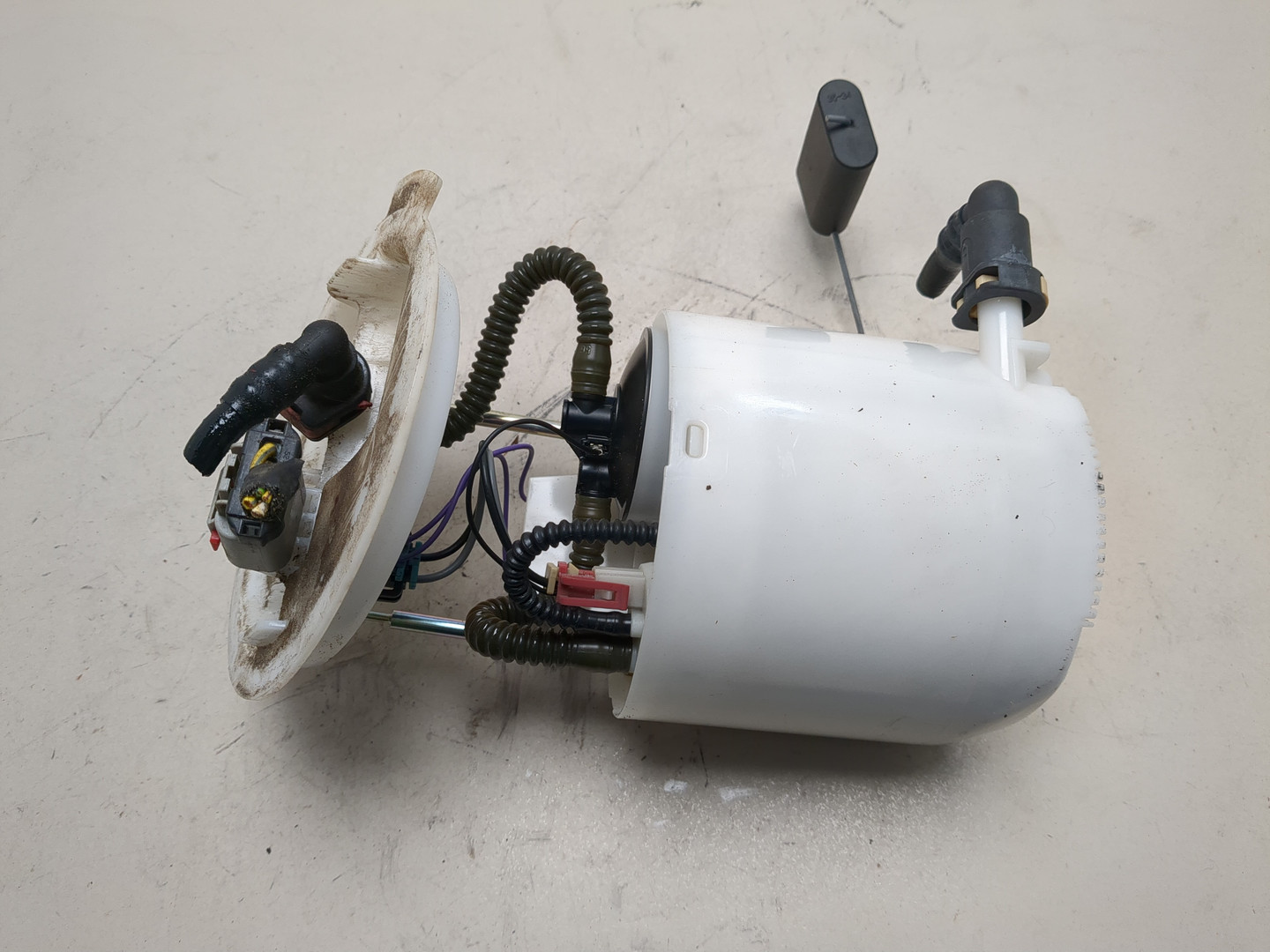 Насос топливный электрический