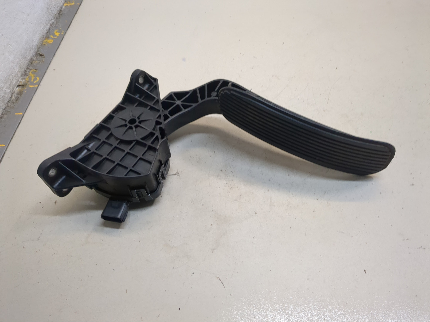 Педаль газа