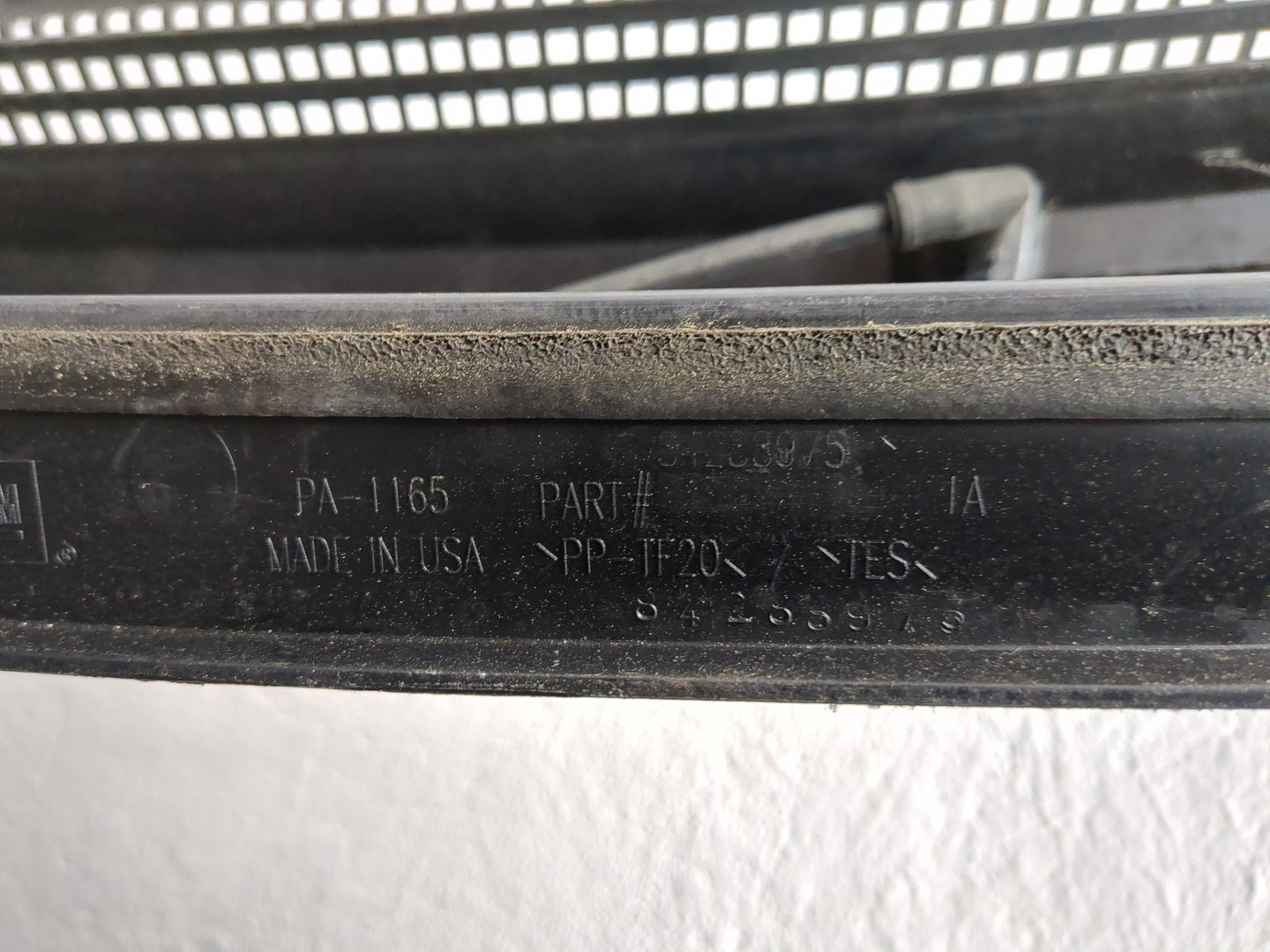 Решетка стеклоочистителей (Жабо)