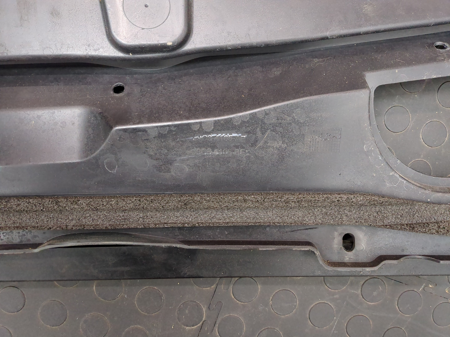 Решетка стеклоочистителей (Жабо)