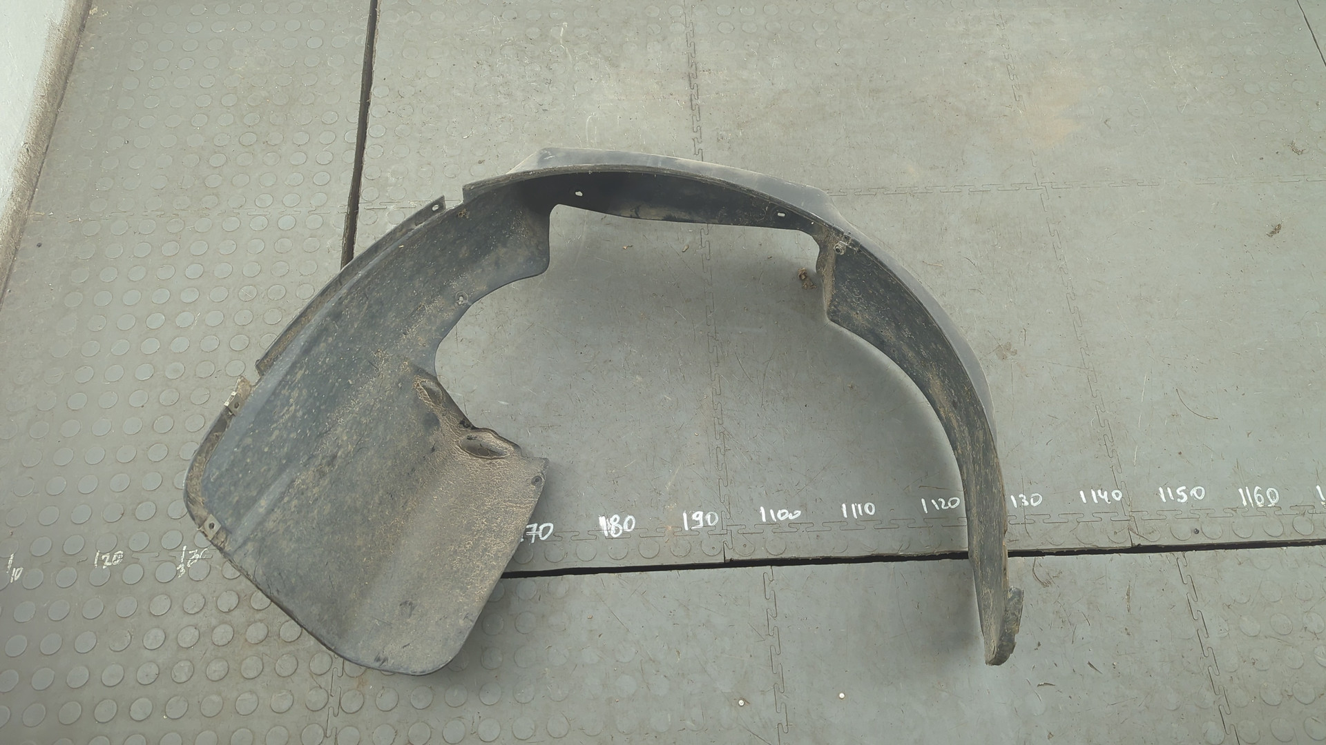 Локер передний левый