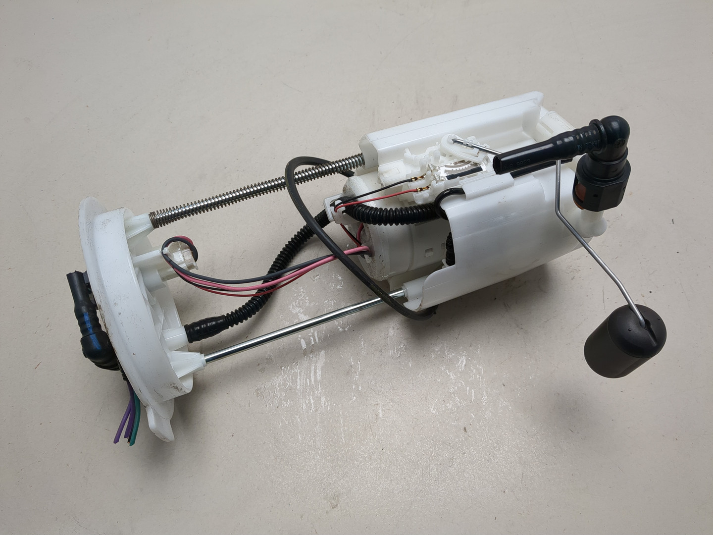 Насос топливный электрический