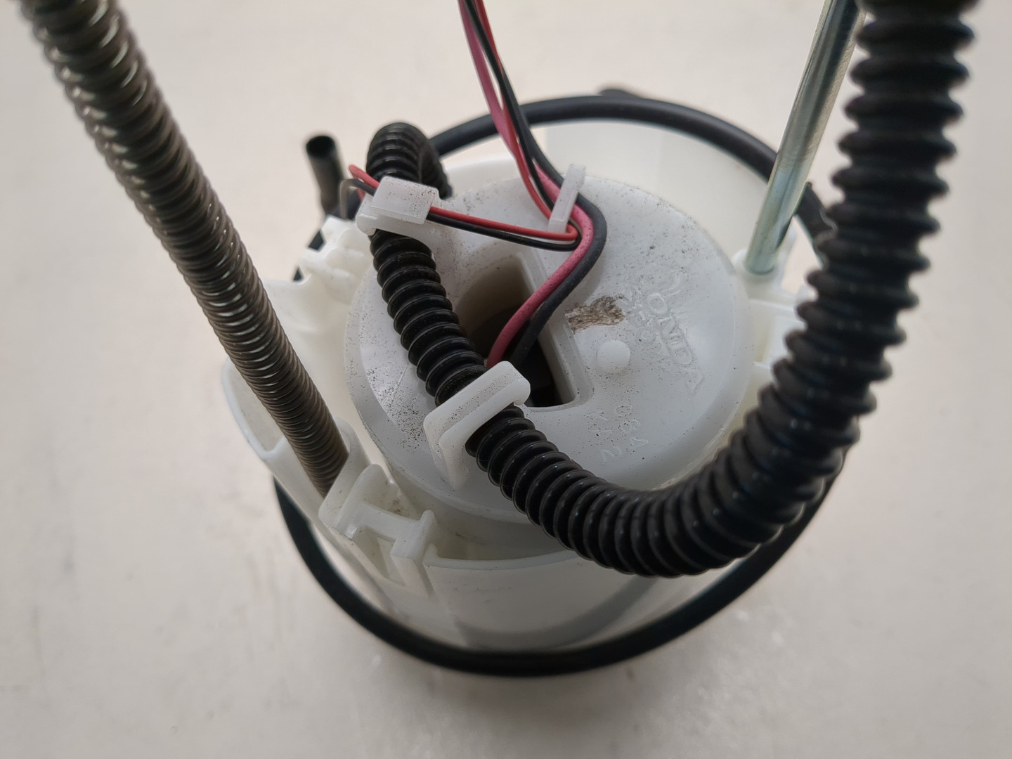 Насос топливный электрический