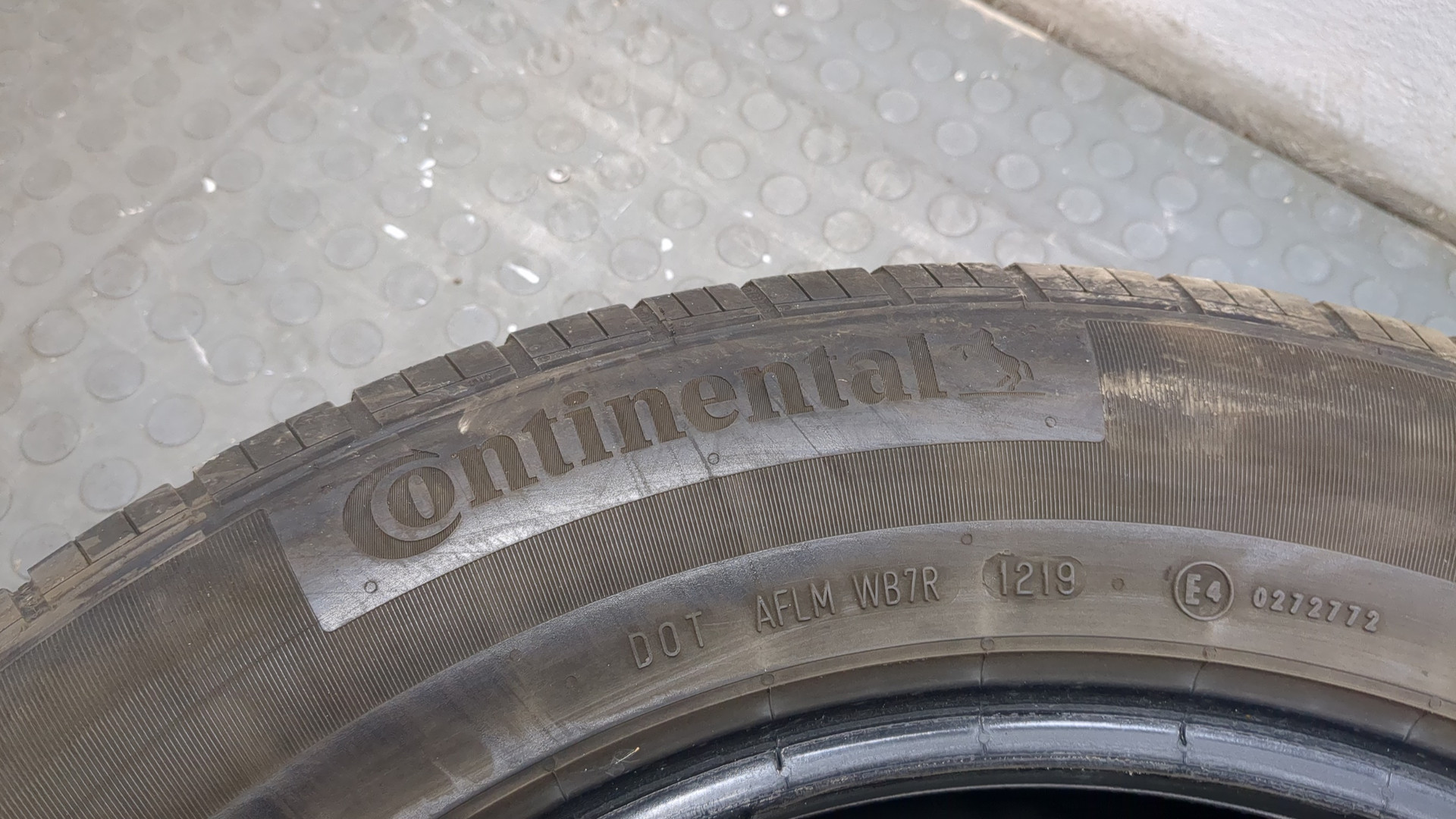 Шины комплект (4 шт.)