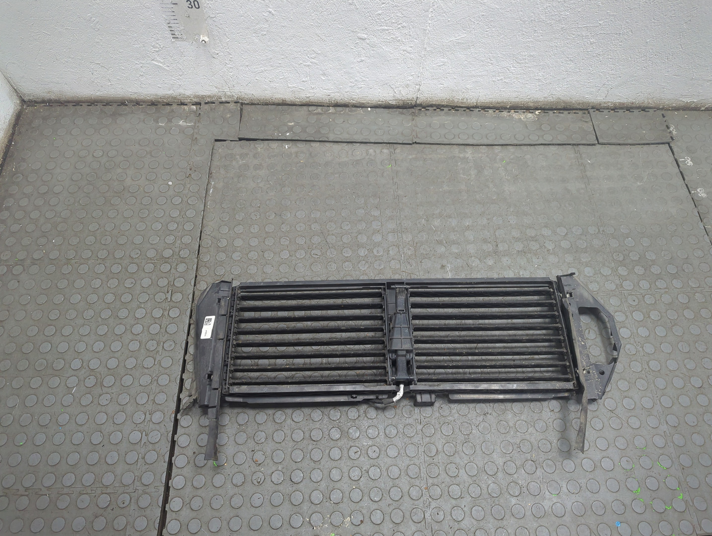 Жалюзи (воздуховод) бампера переднего