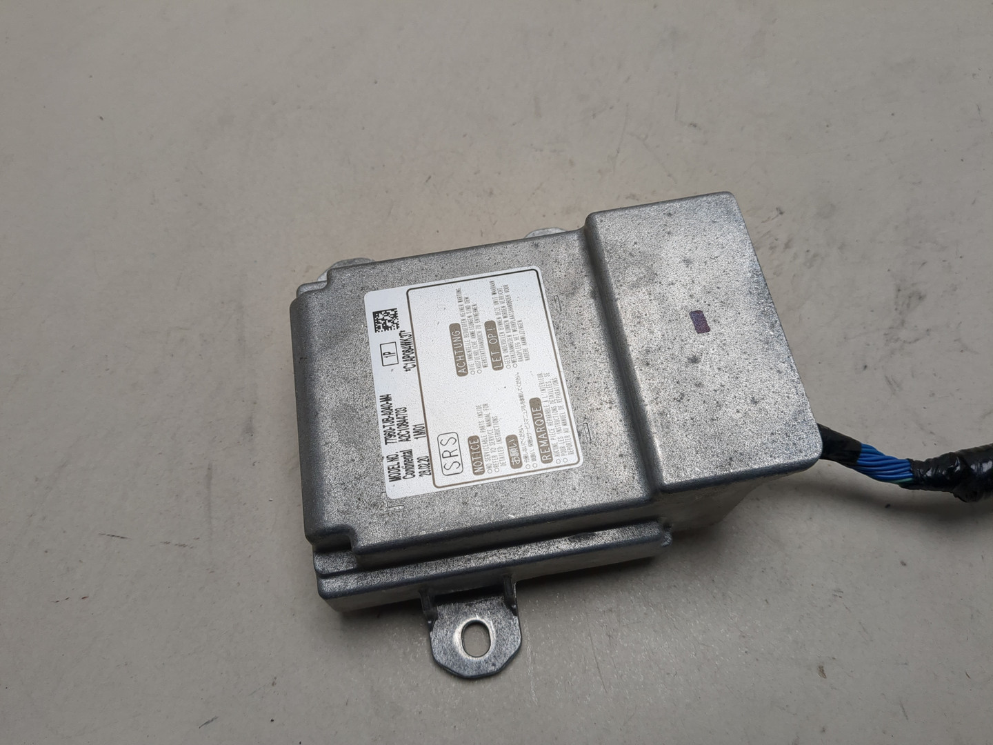 Блок управления подушек безопасности (AIR BAG)