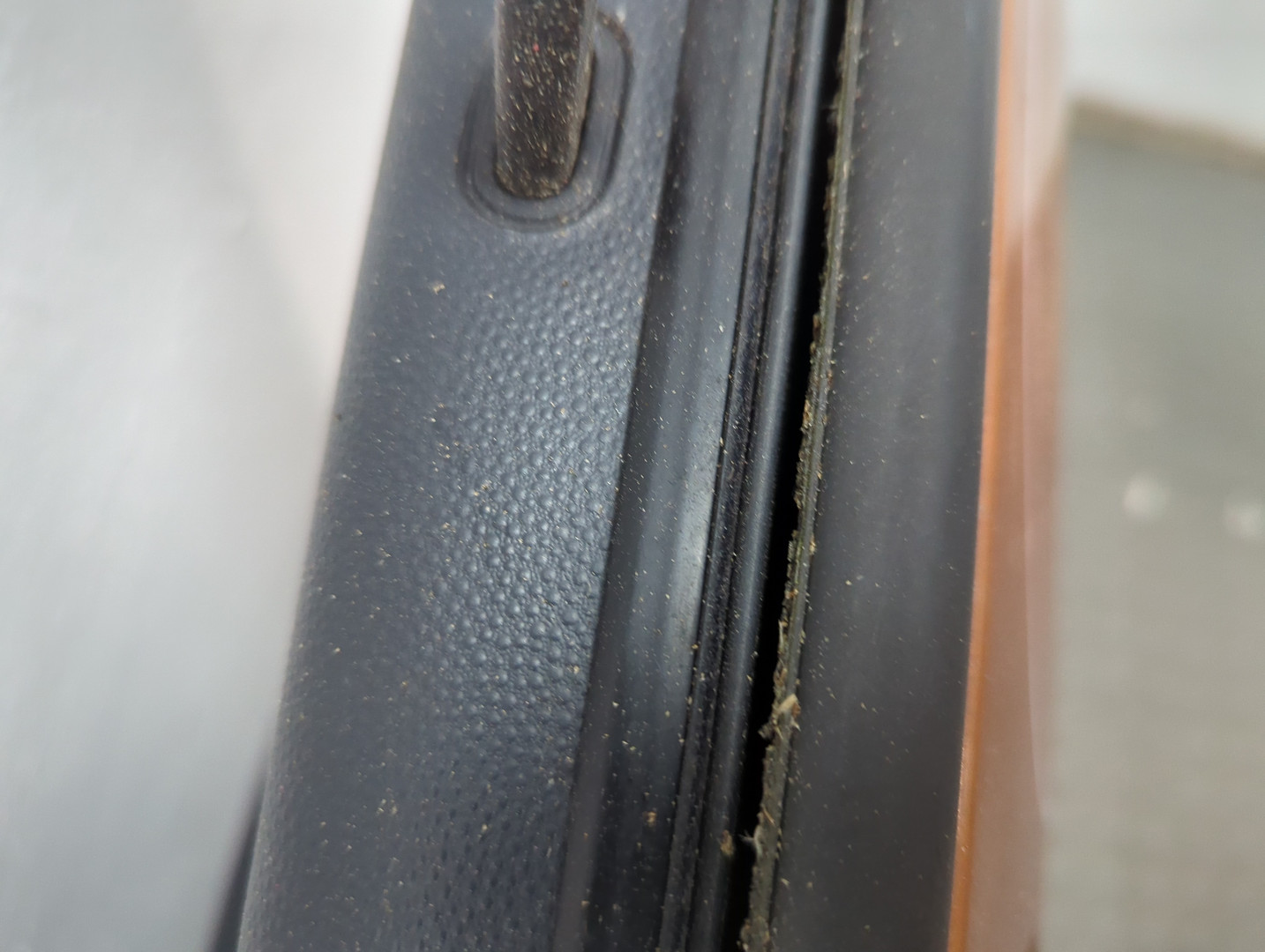 Дверь передняя левая