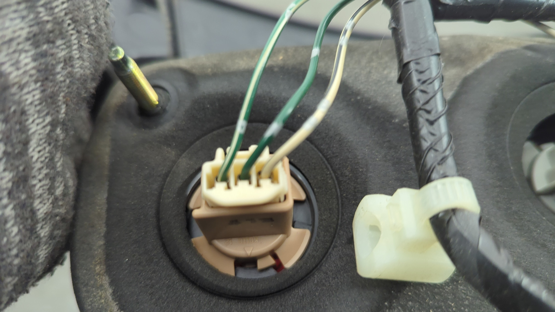 Фонарь задний правый