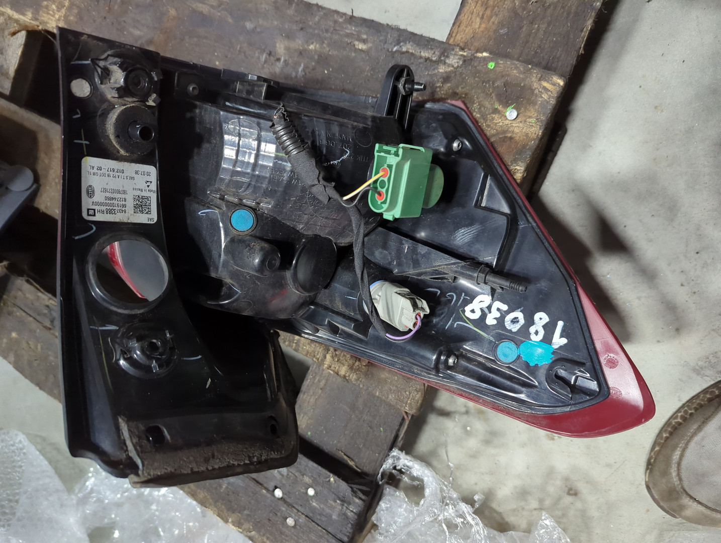 Фонарь задний правый