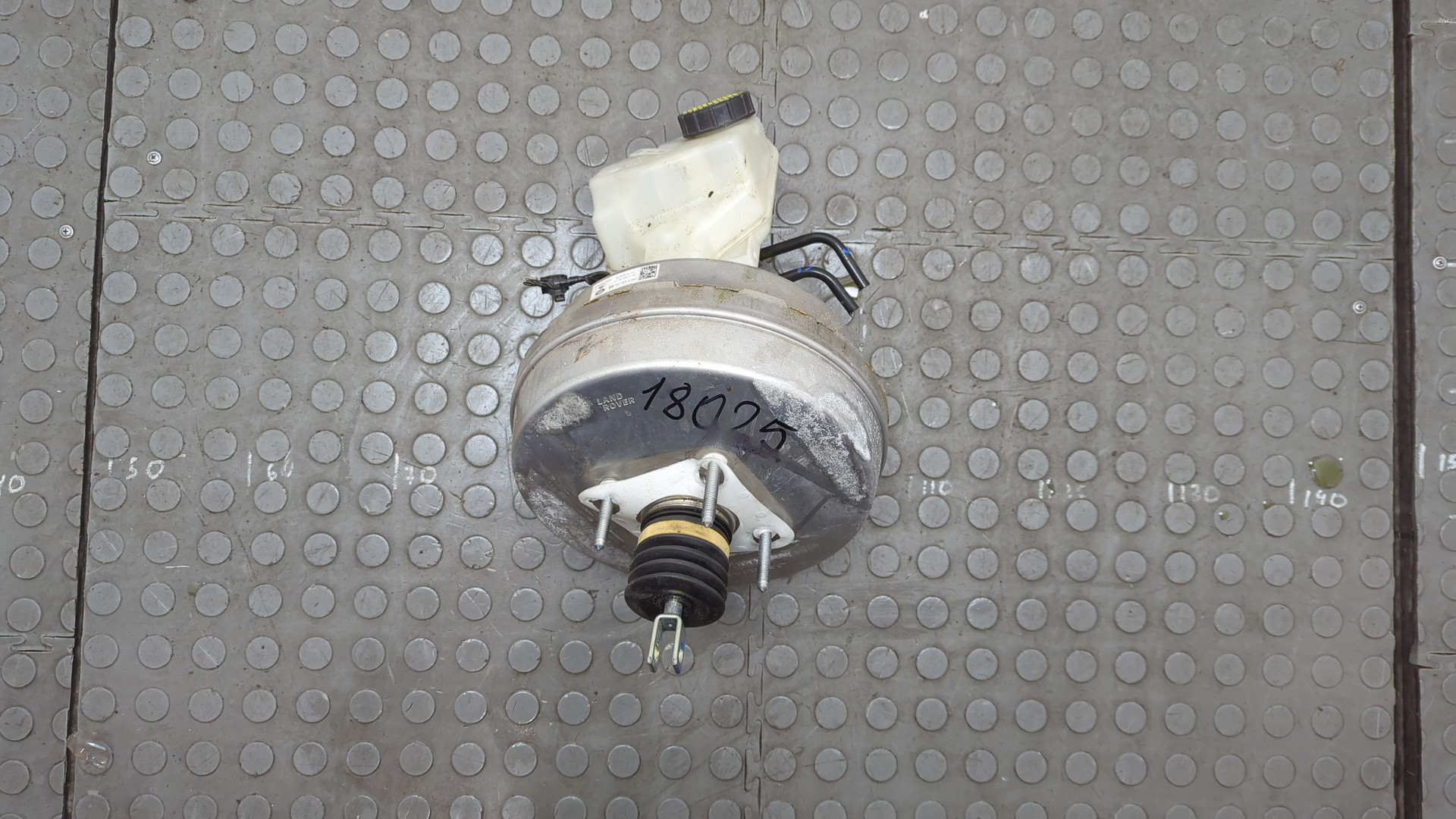 Цилиндр тормозной главный