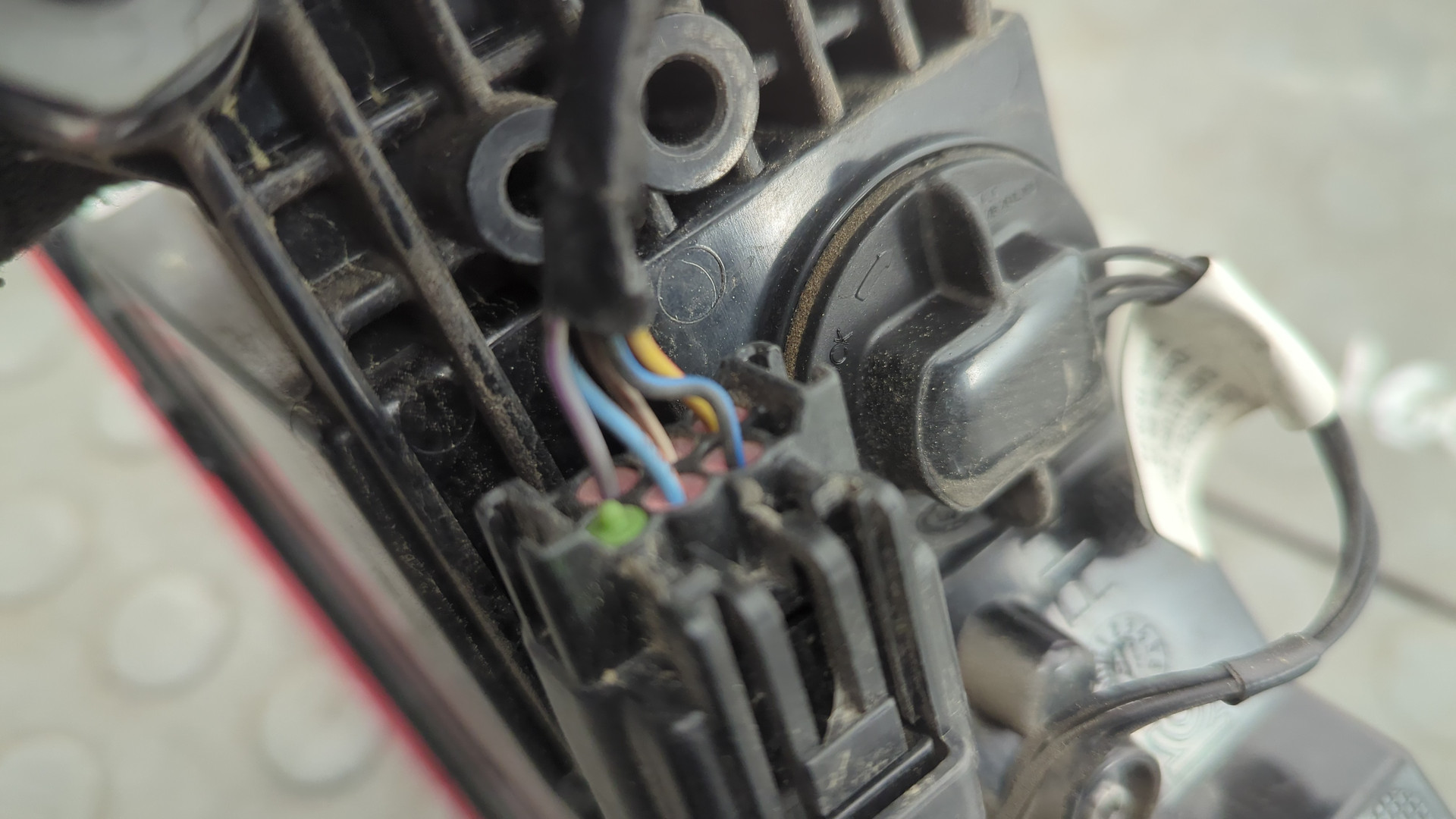 Фонарь задний правый