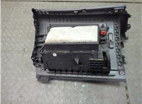 561857114D82V, 561857101C82V Бардачок (вещевой ящик) Volkswagen Passat 2018-2022 USA 20878519 #3