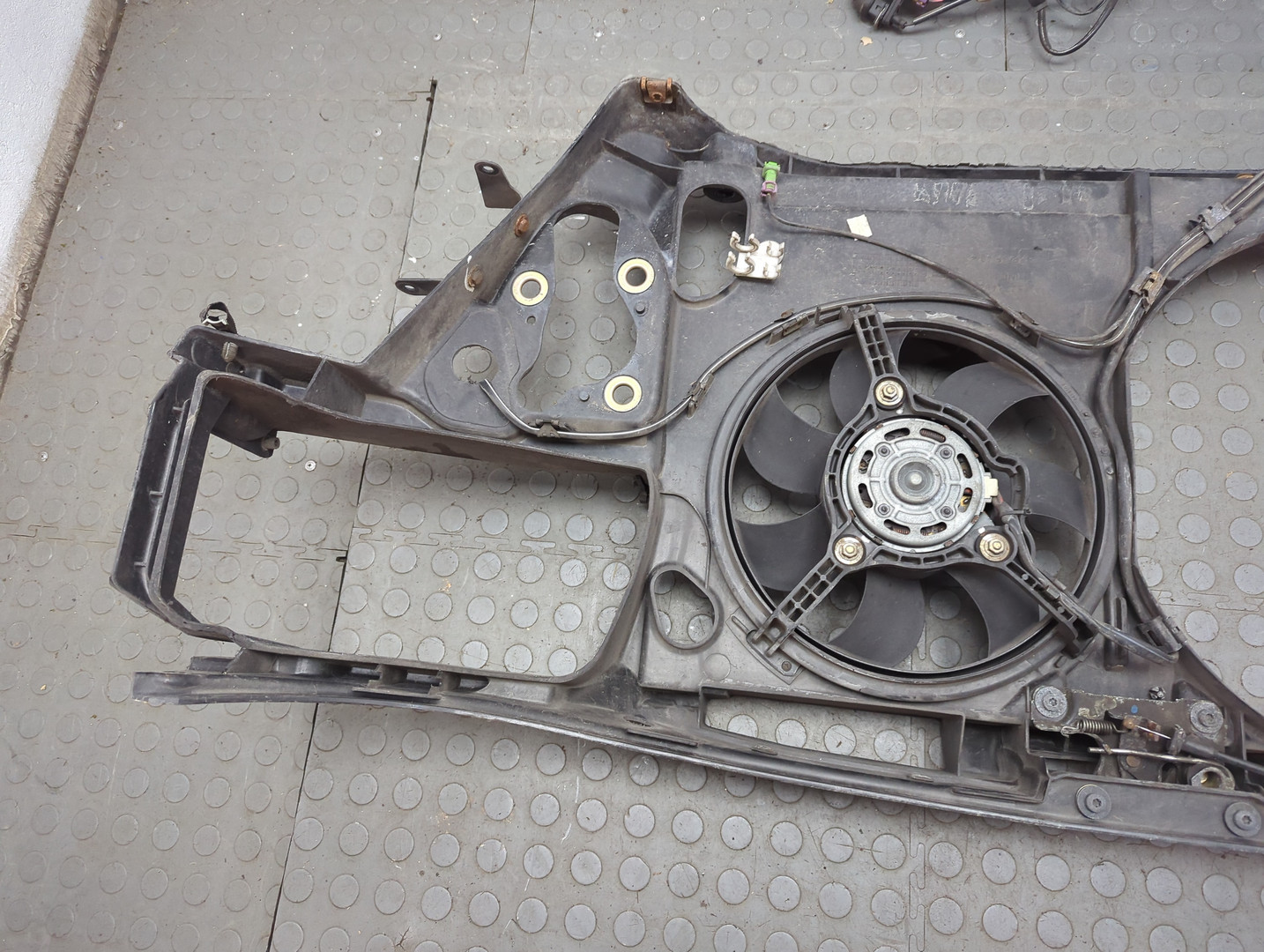 Панель передняя (телевизор)