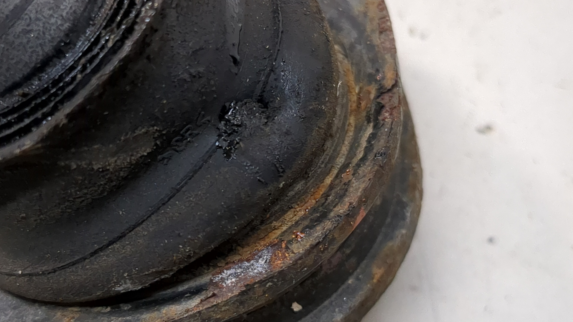 Рычаг передний правый