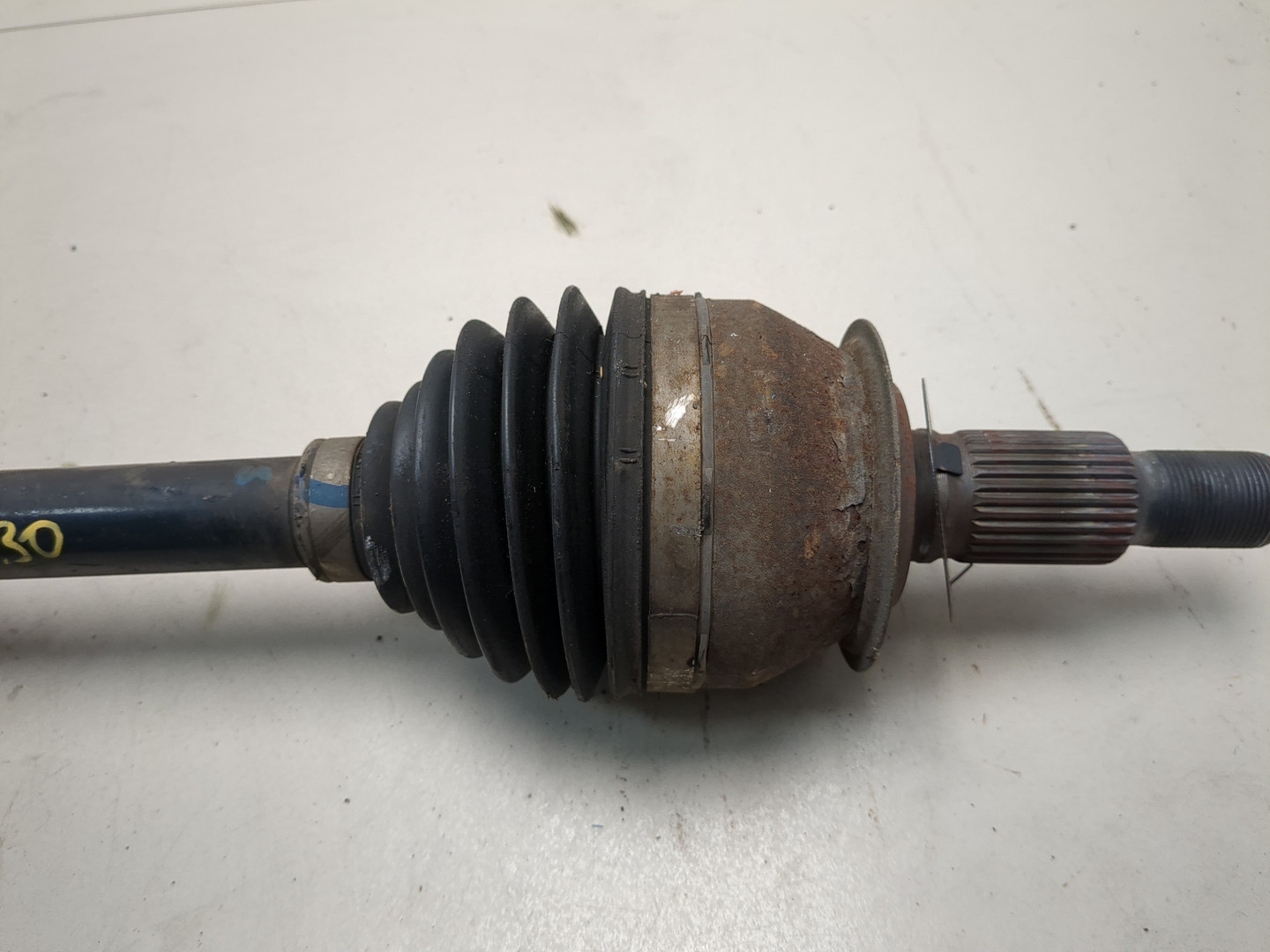 Полуось передняя правая