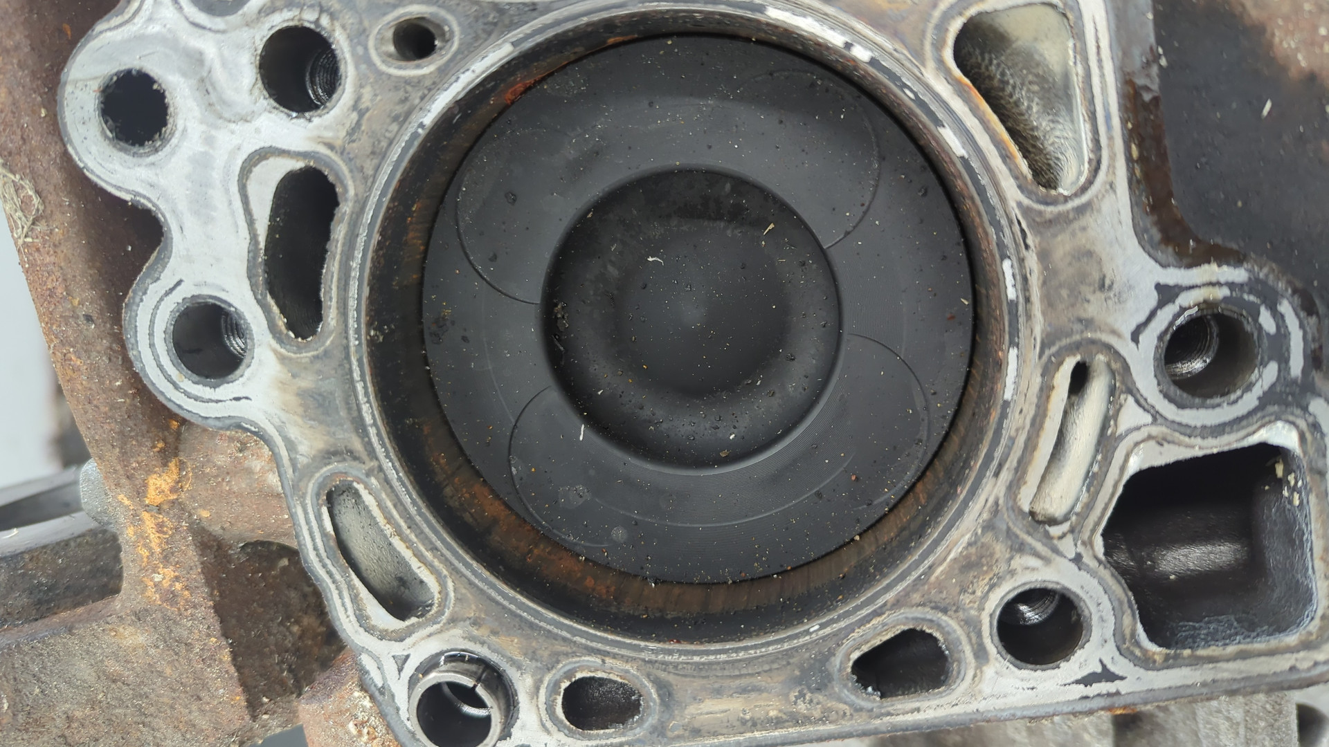 Блок двигателя