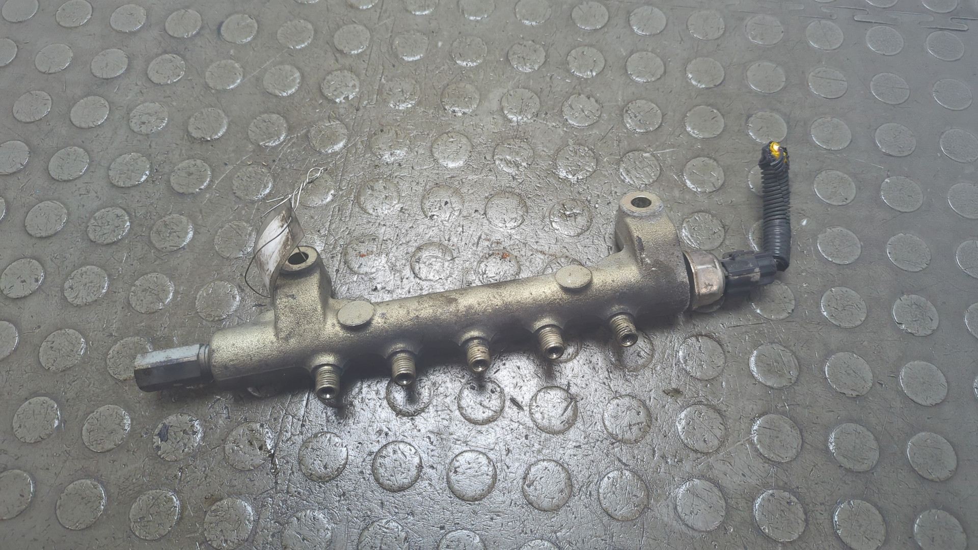 Рейка топливная (рампа)