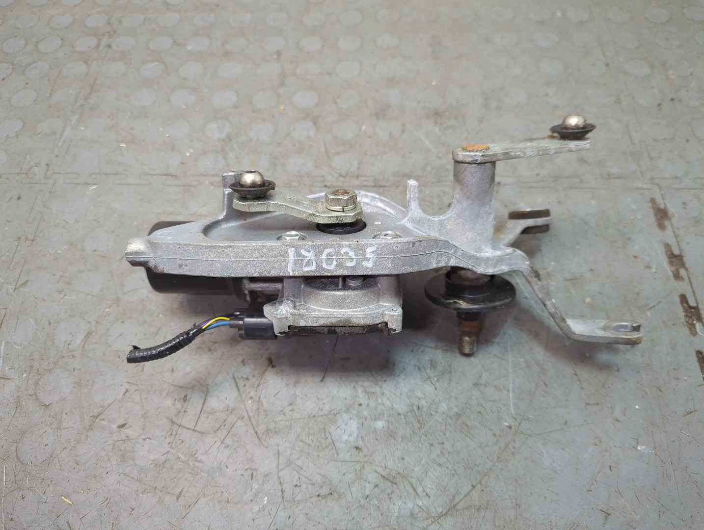 Трапеция стеклоочистителей