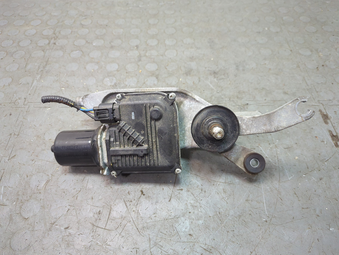 Трапеция стеклоочистителей