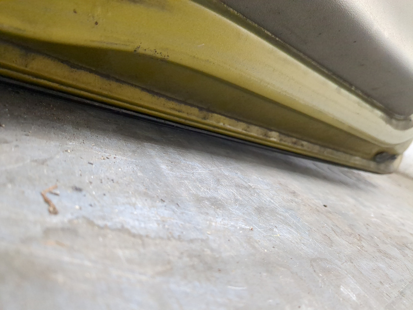 Дверь багажника